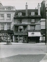 Fachadas de tiendas en Putney High Street