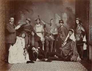 El elenco de Hamlet, Winter Gardens, Cheltenham