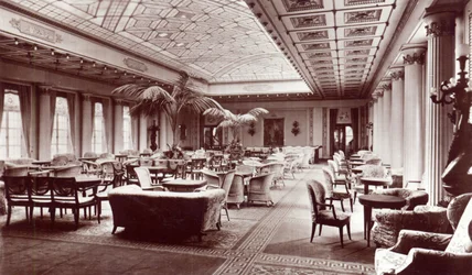 Salón de Primera Clase a bordo del HMS Homeric