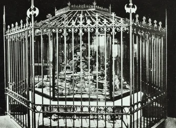 Torre de Londres, Tower Hill: Joyas de la Corona, 1890