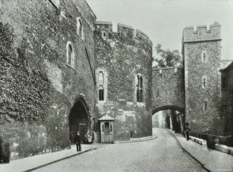 Torre de Londres, Tower Hill: La Torre Sangrienta, 1890