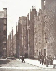 Vista de la Plaza Vieja de Lincolns Inn, Londres, 1876