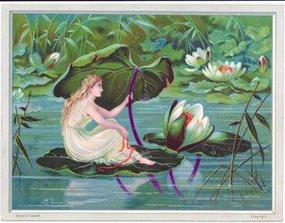 Tarjeta de felicitación victoriana de un hada navegando en un arroyo sobre una hoja de loto con una hoja de lirio como dosel, c.1880