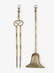 Pinzas y pala de latón, c.1650-99