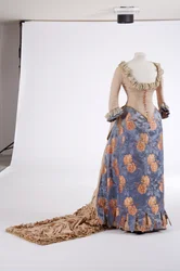 Vestido de noche, 1880s