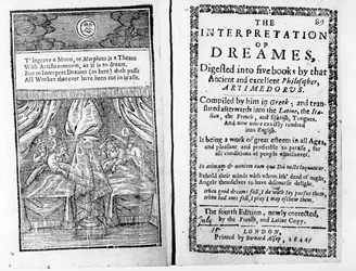Frontispicio y página de título de La Interpretación de los Sueños por Artemidoro, edición inglesa publicada en 1644