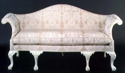Sofá tapizado y pintado de Jorge III, finales del siglo XVIII
