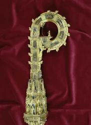Cabeza y gancho del báculo de William of Wykeham (c.1320-1404): lado de Pedro (plata dorada) (detalle)