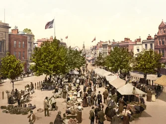Mercado, el Desfile, Taunton