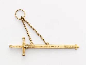 Espada conmemorativa en miniatura