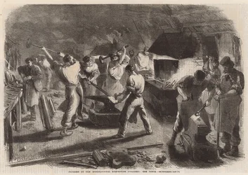 Progreso del Edificio de la Exposición Internacional: La forja