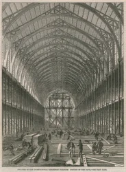 Progreso en el edificio de la Exposición Internacional; Parte de la Nave