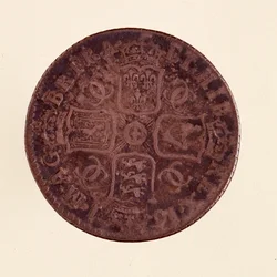 Groschen de plata inglesa, reinado del rey Carlos II de Inglaterra (1630-1685) 1671. Diámetro 2,4 cm Nápoles, museo arqueológico