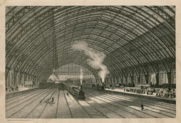 La estación de ferrocarril de Midland, St Pancras, Londres