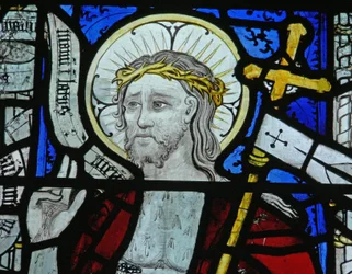 Ventana N5 que representa a Cristo de la Resurrección