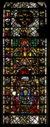 Ventana w42 que representa a Santa Catalina encarcelada