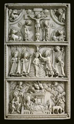 Natividad, Bautismo y Crucifixión. Placa de marfil ...