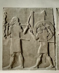 Sirvientes llevando implementos para la caza real ...