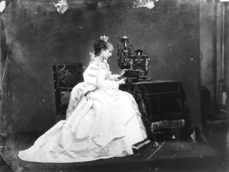 Sarah Bernhardt (1844-1923) en el papel de Marie de Neubourg en 