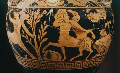Ánfora del Pintor de la Centauromaquia (detalle mostrando un centauro). Cerámica de figuras rojas de Porano (Umbría). Civilización Etrusca, siglo IV a.C.