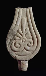 Civilización etrusca: Estela de Fiesole en gres de Sesto Fiorentino Italia. 550-500 a.C. Florencia, Museo Arqueológico