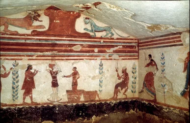 El difunto sentado en un taburete asiste a un espectáculo con malabaristas y bailarines (Fresco, detalle, 530 a.C.)