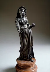 Civilización etrusca: figura de oferente, escultura de bronce, procedente de Montalcino, Italia 300 a.C. Dim 26 cm. Florencia, Museo Arqueológico