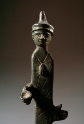 Haruspex, escultura de bronce, siglo III a.C.