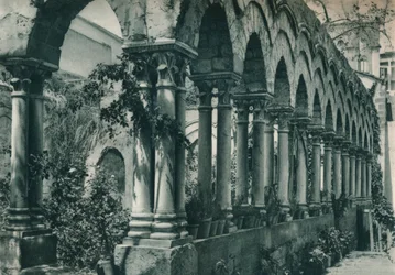Ruinas de una pequeña capilla, Palermo, Sicilia, Italia, 1927