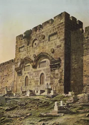 Puerta Dorada