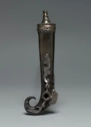 Frasco de cebado combinado y llave de rueda, c.1600-50