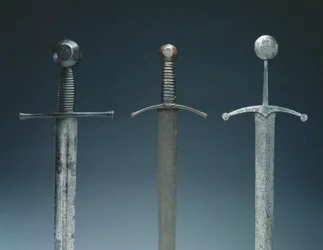 Tres espadas