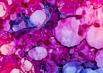 Flores vibrantes y fluidas