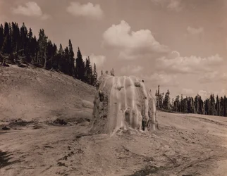 Cono del géiser Lone Star, Parque Nacional de Yellowstone