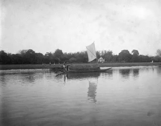 Río Hooghly, Alipore, India, 1905-1906