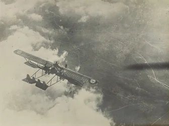 [Avión volador]