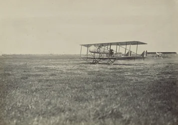 [Dos aviones]