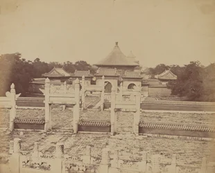 Interior y Arcos del Templo del Cielo Donde el Emperador Sacrifica Una Vez al Año, en la Ciudad China de Pekín, Octubre 1860