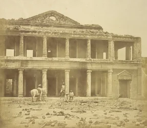 Interior del Secundrabagh Después de la Matanza de 2,000 Rebeldes por los 93º Highlanders y el 4º