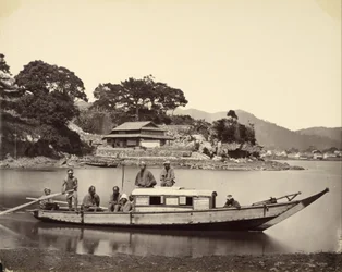 Junk japonés en el canal, Nagasaki