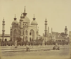 Mezquita en el Imambara de Hussainabad