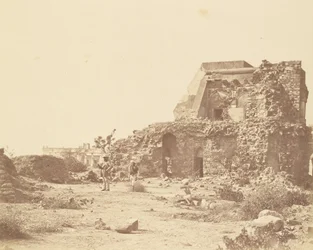 Observatorio y Batería con la Casa de Hindoo Rao en la distancia