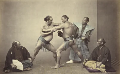Representantes de Nio, el Hércules japonés