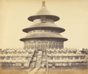 Templo Sagrado del Cielo donde el Emperador sacrifica una vez al año en la ciudad china de Pekín, octubre