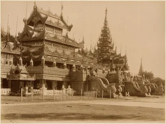 El Hman Kyaung o el monasterio de cristal, Birmania, c.1890