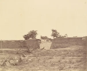 Bastión de agua y brecha