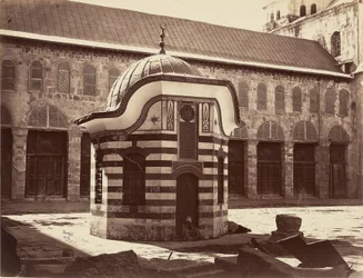 Cúpula octogonal en el patio de la Gran Mezquita - Damasco