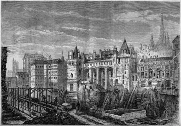 Arquitectura: vista de la fachada occidental del antiguo palacio de los reyes de Francia en la Île de la Cité, en París