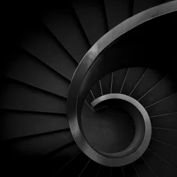 Elegante escalera de caracol