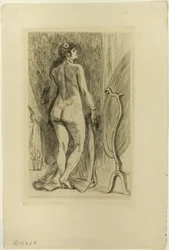 Mujer de pie con piel